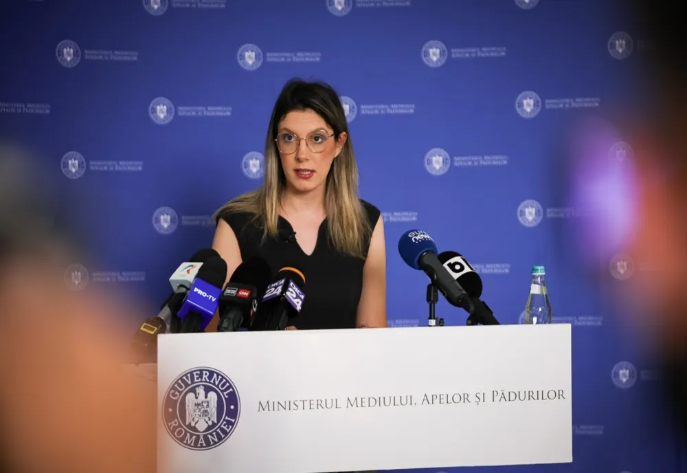 MINISTRUL DIANA BUZOIANU: LA APELE ROMÂNE DIN 9.000 DE ANGAJAŢI, DOAR 130 SUNT INSPECTORI PE TEREN DE CONTROL