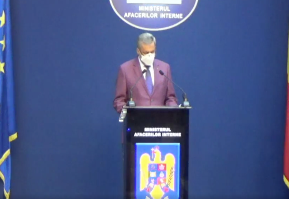 Ministrul Vela, în miez de noapte: ”Nu facem altceva decât să dăm timp acestui inamic perfid şi invizibil să ia tot mai multe vieţi”