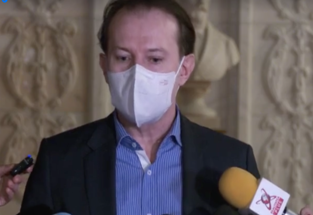 Premierul Cîțu: ”Când ești la începutul campaniei de vaccinare, nu poți discuta despre un pașaport de vaccinare”