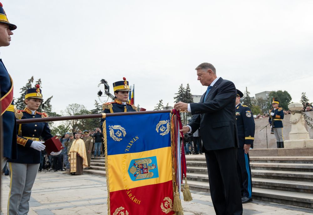 Mesajul președintelui Iohannis de Ziua Rezervistului Militar: Ați îndeplinit cu succes misiunile care v-au revenit, contribuind la prestigiul de care se bucură Armata României