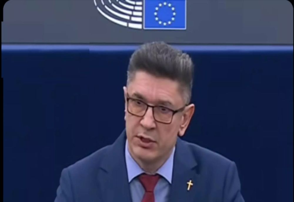 Luis Lazarus, semnal de alarmă în plenul Parlamentului European: „Copiii au rămas singuri, bullying-ul a ieșit din mediul virtual. Ce faceți, doamnă comisar?” - VIDEO