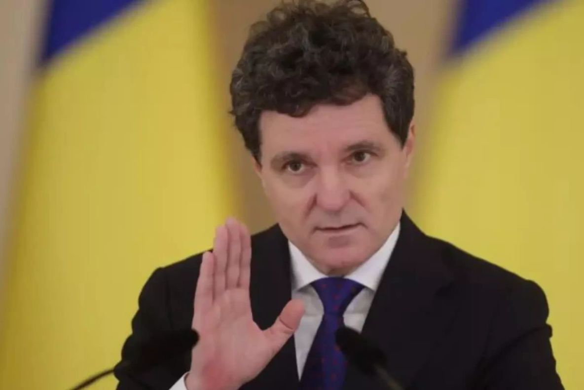 Nicușor Dan a promulgat legea care le interzice agresorilor sexuali condamnați să mai lucreze în școli, spitale sau centre de îngrijire