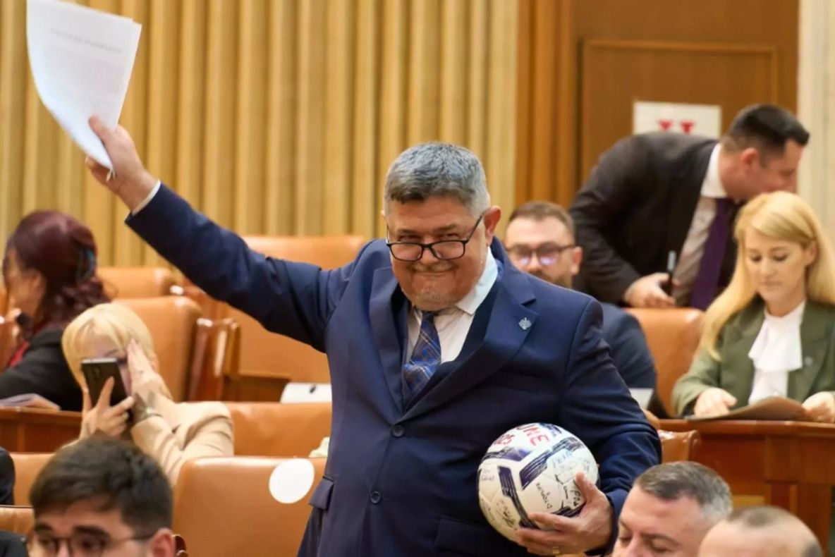 Opoziția pregătește detonarea Guvernului Bolojan: „Vom merge la alegeri anticipate”. PSD, chemat să se alăture inițiativei