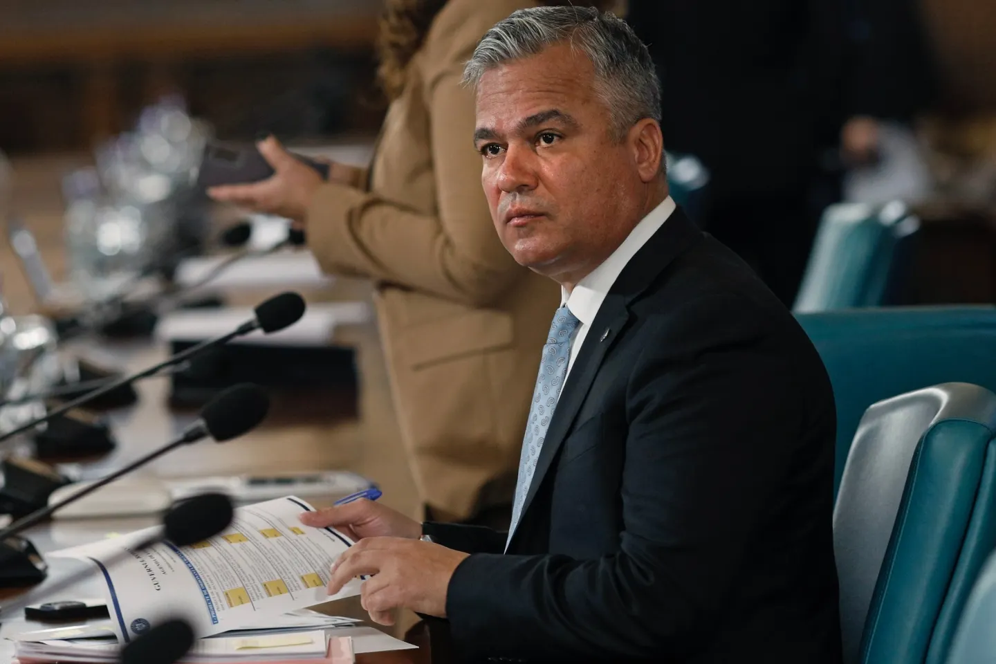 Ce urmează în România după desemnarea noului premier, Adrian Veștea? Analist: „Nu ar trebui să fim prea optimiști în ceea ce privește viitorul guvern.”