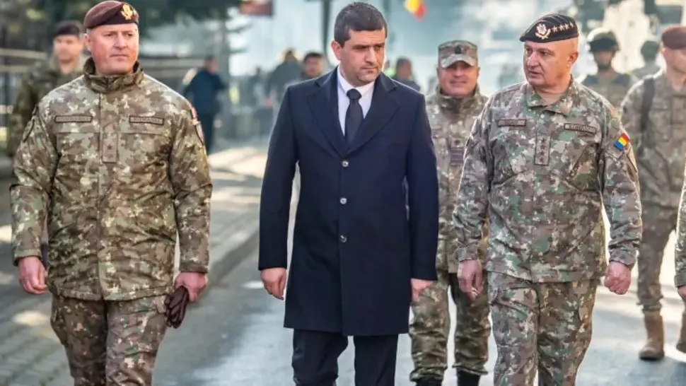 România a semnat contractele pentru achiziția de elicoptere și sisteme radar prin programul SAFE, anunță Miruță