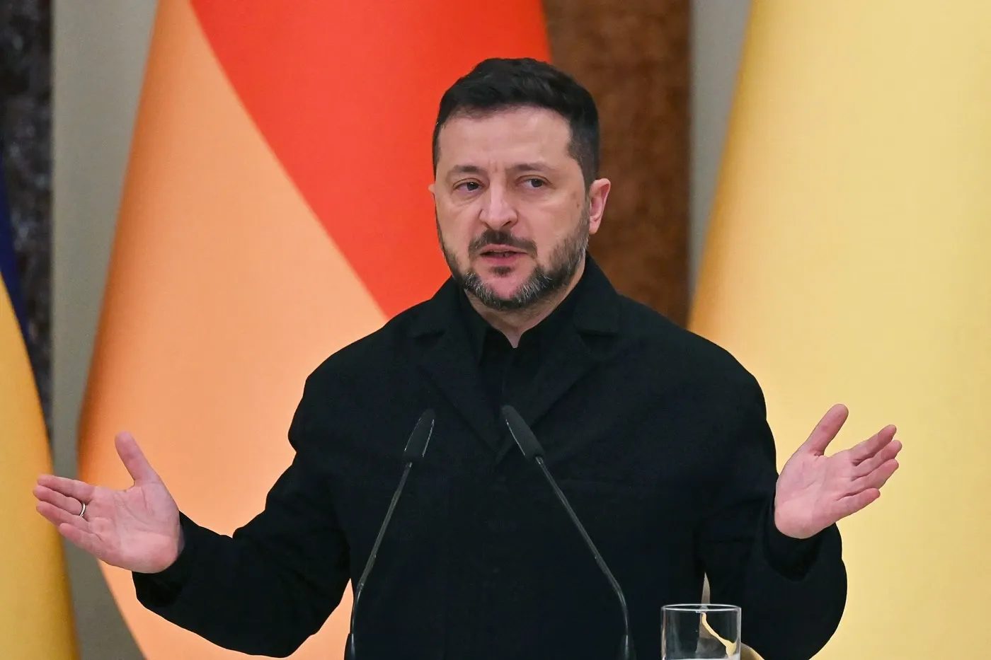 Zelenski a promulgat modificările privind educația minorităților. Nicușor Dan: discuțiile cu Kievul continuă pentru liceele românești
