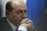 Băsescu: România a fost devalizată de sporurile bugetarilor. Ar trebui tăiate toate. Ne pregătim de faliment