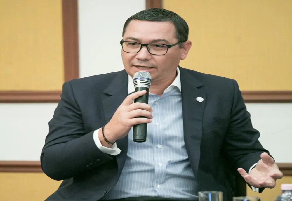 PONTA: DE MARȚI, PROBABIL, VOM FACE CAMPANIE PENTRU UNUL DINTRE CANDIDAȚII DIN TURUL DOI