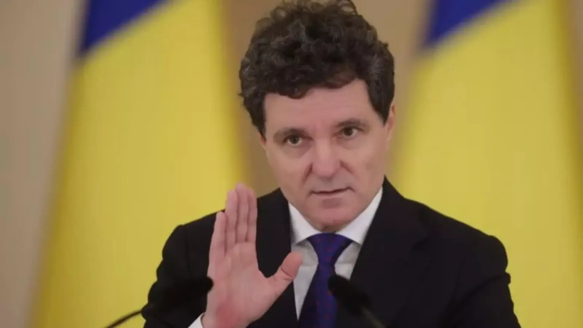 Nicușor Dan exclude alianțe PNL-AUR sau PSD-AUR: „Nu suntem deloc acolo. Dorinţa tuturor este să continue să guverneze împreună”