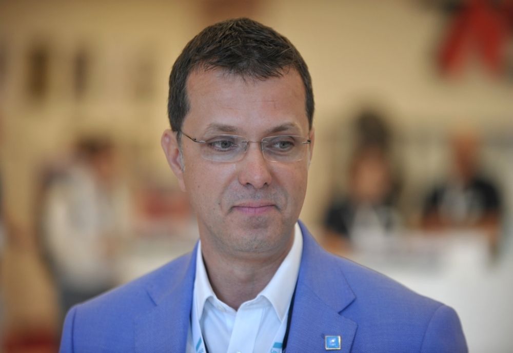 Deputatul USR Ionuţ Moşteanu: Doar în ultimele zile, peste 30 primari PSD s-au transferat la PNL