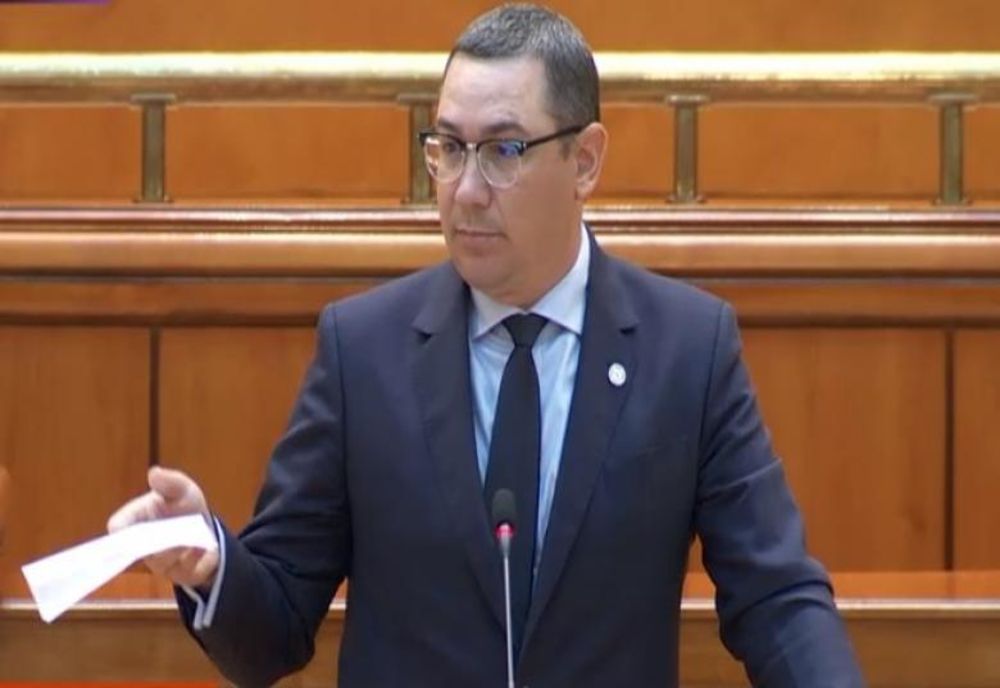 Ponta: Multă lume mă ceartă pe Facebook de ce nu fac eu moțiunea