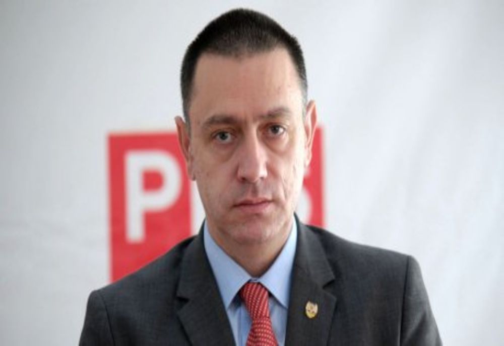 MIHAI FIFOR CERE DEMISIA LUI IONUȚ MOȘTEANU, DUPĂ EȘECUL EXERCIŢIULUI „MOBEX”: LA CE SĂ TE AŞTEPŢI DE LA UN „MINISTRU-TROTINETĂ”. LUAŢI-VĂ TROTINETA ŞI PLECAŢI!
