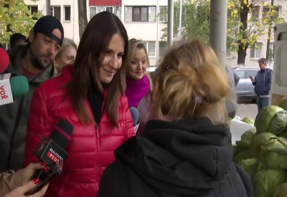 ANCA ALEXANDRESCU CONTINUĂ SĂ FIE ALĂTURI DE ROMÂNI, ÎN STRADĂ, ȘI SĂ LE ASCULTE NEVOILE VIDEO