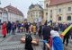 PROTEST CU COȘCIUGUL ÎN FAȚA PRIMĂRIEI SIBIU: "IOHANNIS A OMORÂT DEMOCRAȚIA!"